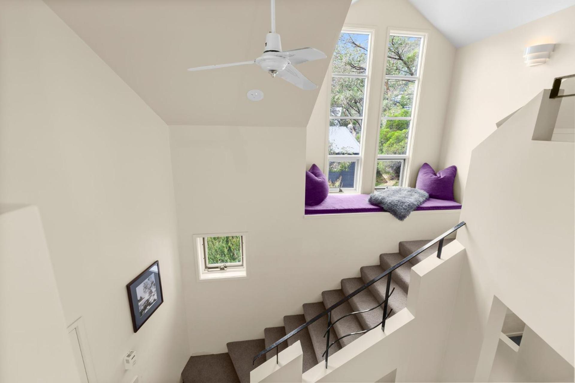 Village Green 2 Bedroom Loft Townhouse With Views Fireplace And Garage Parking Thredbo Eksteriør billede